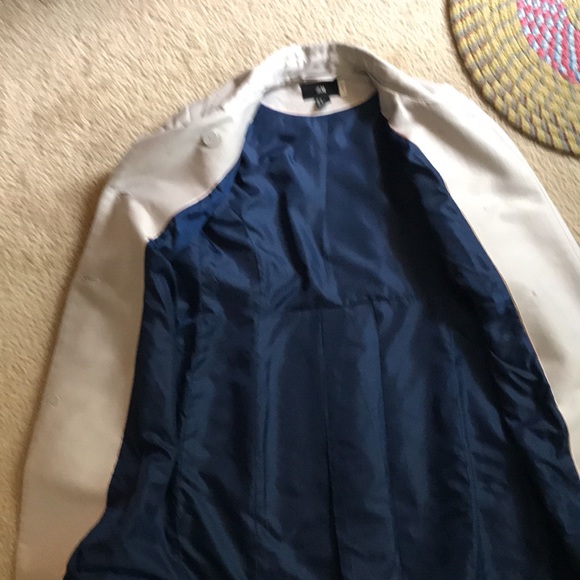 Women’s trench coat/ rain coat - Picture 2 of 12